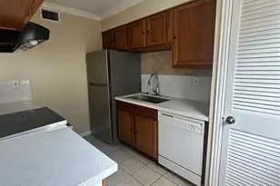 1433 Cedar Post Ln, Houston, TX 77055 - Photo 7