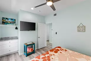 990 Jean St, Gilchrist, TX 77617 - Photo 15