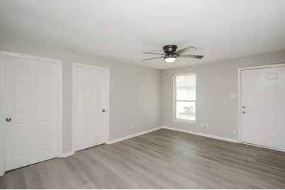 6014 Collingsworth Street #2, Houston, TX 77026 - Photo 9
