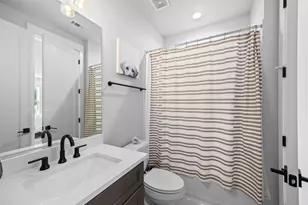 1024 Dorothy St, Houston, TX 77008 - Photo 27