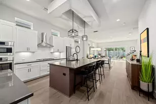 1024 Dorothy St, Houston, TX 77008 - Photo 7