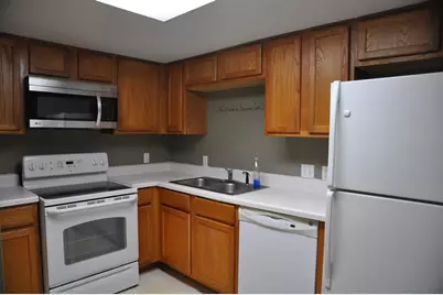3754 Tanglewilde Street #C16, Houston, TX 77063 - Photo 7