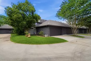 2255 Broadlawn Dr, Houston, TX 77058 - Photo 31