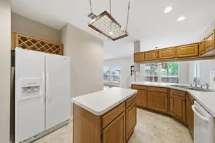 2255 Broadlawn Dr, Houston, TX 77058 - Photo 15