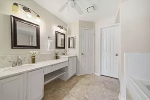 2255 Broadlawn Dr, Houston, TX 77058 - Photo 21