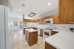 2255 Broadlawn Dr, Houston, TX 77058 - Photo 17