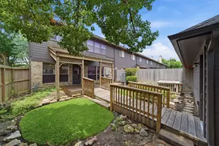 2255 Broadlawn Dr, Houston, TX 77058 - Photo 29