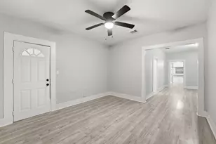 811 W Broad St, Freeport, TX 77541 - Photo 7