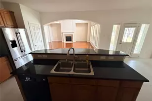 2403 Galleon Point Ct, Pearland, TX 77584 - Photo 9