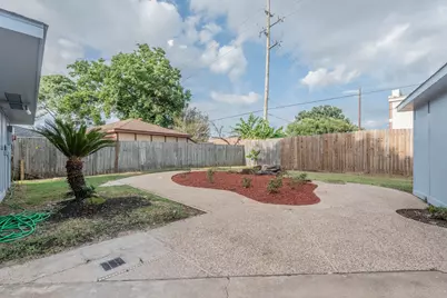 423 Gentilly Drive, Katy, TX 77450 - Photo 23