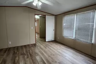 502 Magnusson, Palacios, TX 77414 - Photo 11