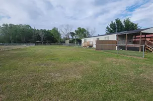 502 Magnusson, Palacios, TX 77414 - Photo 27