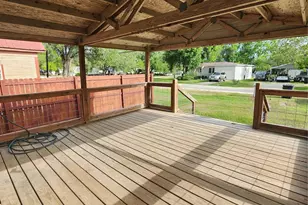 502 Magnusson, Palacios, TX 77414 - Photo 17