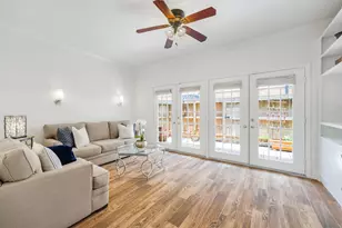 1805 Stoney Brook Dr, Houston, TX 77063 - Photo 19