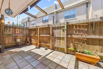 1805 Stoney Brook Drive #105, Houston, TX 77063 - Photo 21