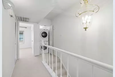 1805 Stoney Brook Drive #105, Houston, TX 77063 - Photo 17