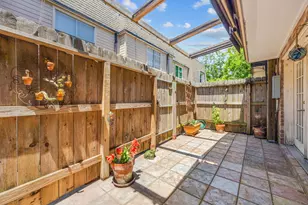 1805 Stoney Brook Dr, Houston, TX 77063 - Photo 21