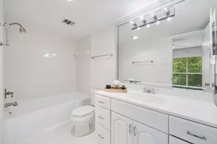 1805 Stoney Brook Dr, Houston, TX 77063 - Photo 15