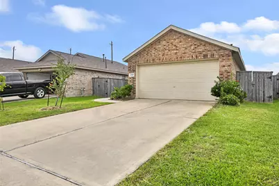 4343 Palmetto Grove Lane, Baytown, TX 77521 - Photo 3