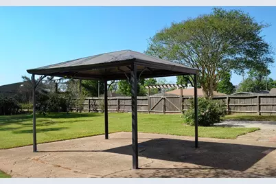 519 N Shady Lane, La Porte, TX 77571 - Photo 29