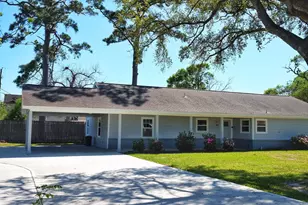 519 N Shady Ln, La Porte, TX 77571 - Photo 1