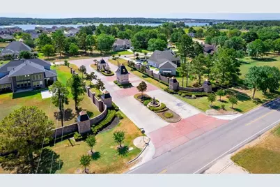 12981 French Quarter Drive, Willis, TX 77318 - Photo 3