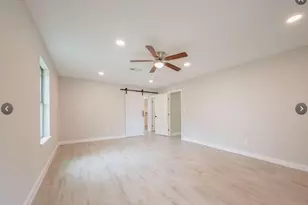 1011 Klamath Ln, Houston, TX 77090 - Photo 9
