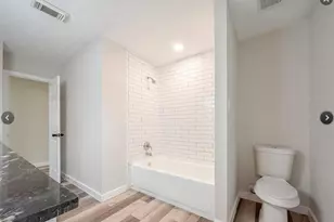 1011 Klamath Ln, Houston, TX 77090 - Photo 11