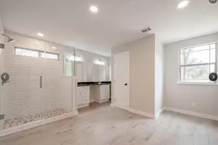 1011 Klamath Ln, Houston, TX 77090 - Photo 7