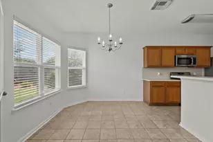 202 Pebble Walk Ln, Dickinson, TX 77539 - Photo 7