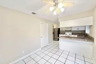 65 Hickory Oak Dr, The Woodlands, TX 77381 - Photo 11