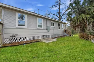 5715 Enid St, Houston, TX 77009 - Photo 25