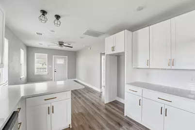 5715 Enid Street, Houston, TX 77009 - Photo 11