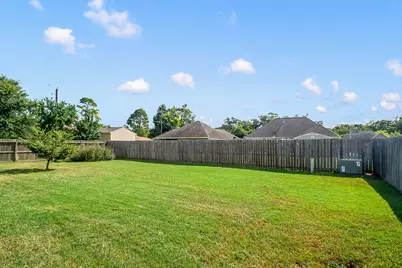 205 Poppy Street, Lake Jackson, TX 77566 - Photo 25