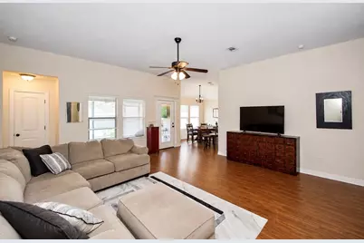 205 Poppy Street, Lake Jackson, TX 77566 - Photo 5