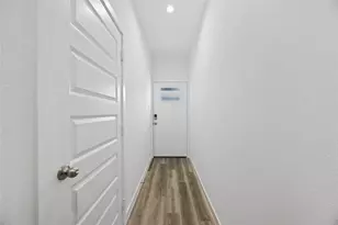 10309 Sylvan Woods Trail, Houston, TX 77051 - Photo 5