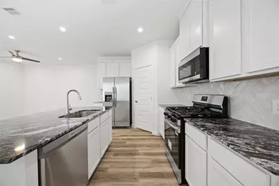 10309 Sylvan Woods Trail, Houston, TX 77051 - Photo 3