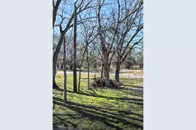1215 Jensen Drive, Houston, TX 77020 - Photo 3