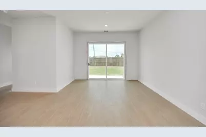 13105 Moncloa Drive, Houston, TX 77047 - Photo 7