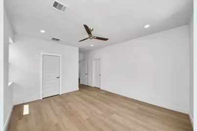 13105 Moncloa Drive, Houston, TX 77047 - Photo 13