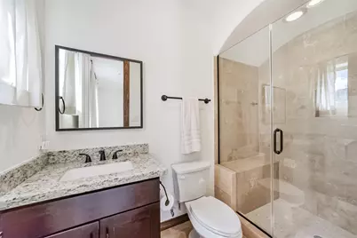 1108 W 15th 1/2 Street, Houston, TX 77008 - Photo 9