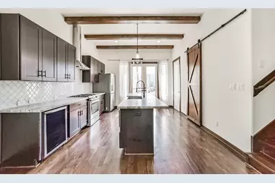 1108 W 15th 1/2 Street, Houston, TX 77008 - Photo 3