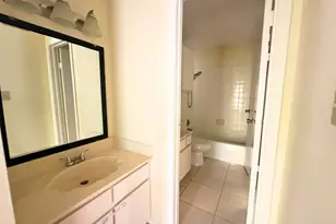 7575 Cambridge St, Houston, TX 77054 - Photo 7