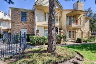 12550 Whittington Dr, Houston, TX 77077 - Photo 5