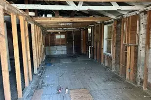 1315 52nd St, Galveston, TX 77551 - Photo 5