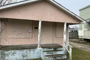 1315 52nd St, Galveston, TX 77551 - Photo 1