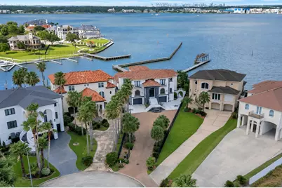 2240 Marina Way, Kemah, TX 77565 - Photo 1
