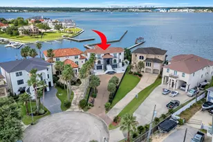 2240 Marina Way, Kemah, TX 77565 - Photo 3