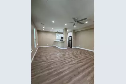 408 Mary Avenue, Huntsville, TX 77320 - Photo 5