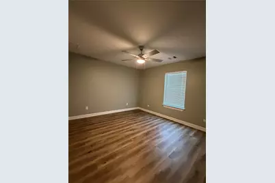 408 Mary Avenue, Huntsville, TX 77320 - Photo 13